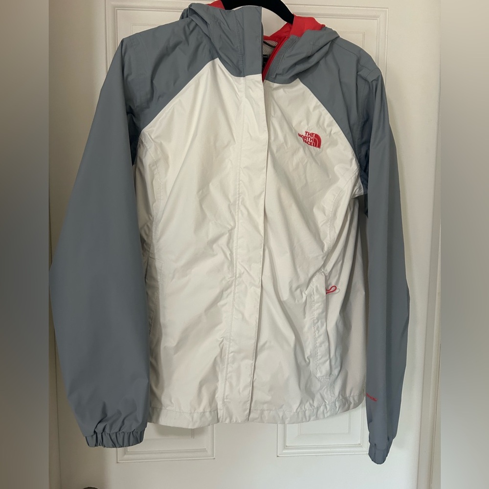 Women’s The North Face rain jacket size M